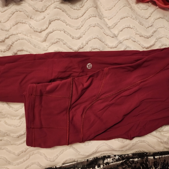 5 pairs of Lululemon leggings - Picture 2 of 6